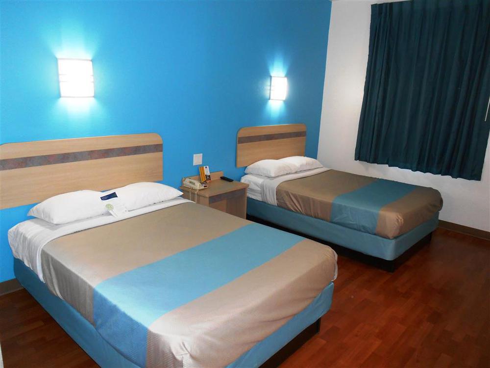 Motel 6-Pharr, Tx Rom bilde